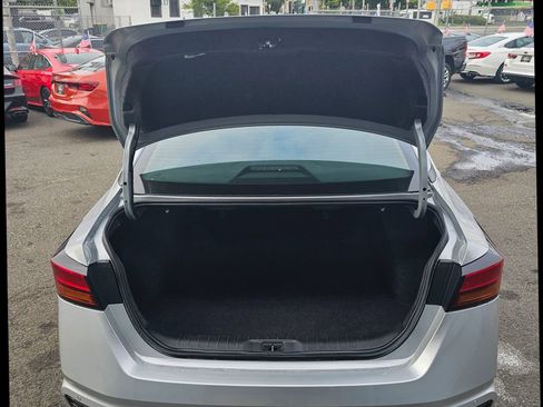 Used 2024 Nissan Altima 2.5 SV image 27