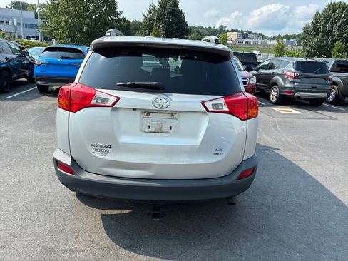Used 2013 Toyota RAV4 LE AWD/4WD image 10