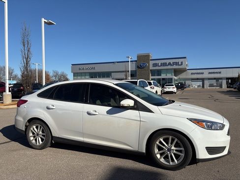 Used 2016 Ford Focus SE image 10