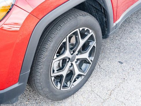 Used 2025 Jeep Compass Limited AWD/4WD image 9