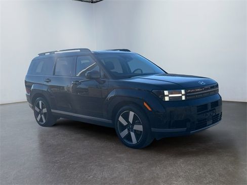 Used 2024 Hyundai Santa Fe Limited image 7