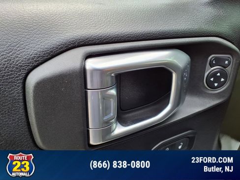 Used 2021 Jeep Wrangler Unlimited Islander image 14