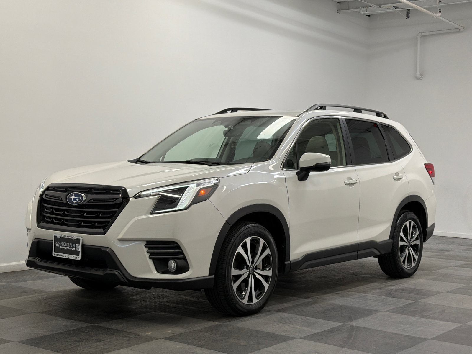 Used 2023 Subaru Forester Limited w/ Popular Package #2 AWD/4WD image 1