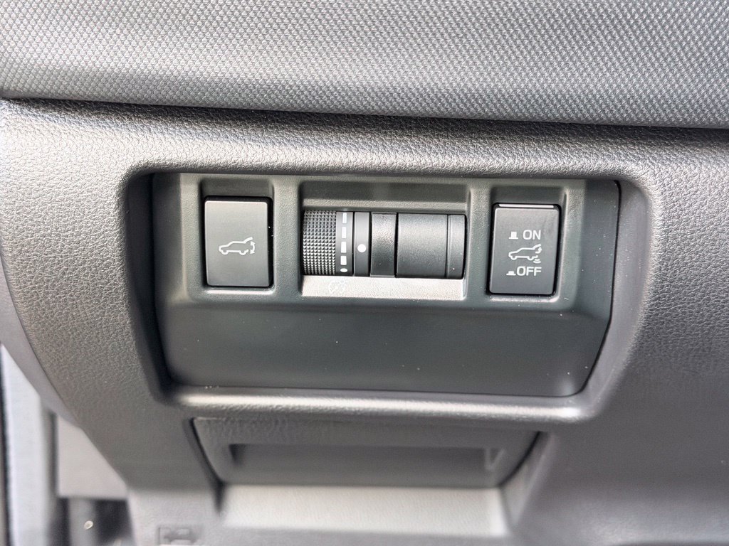 Used 2026 Subaru Forester Premium AWD/4WD image 39