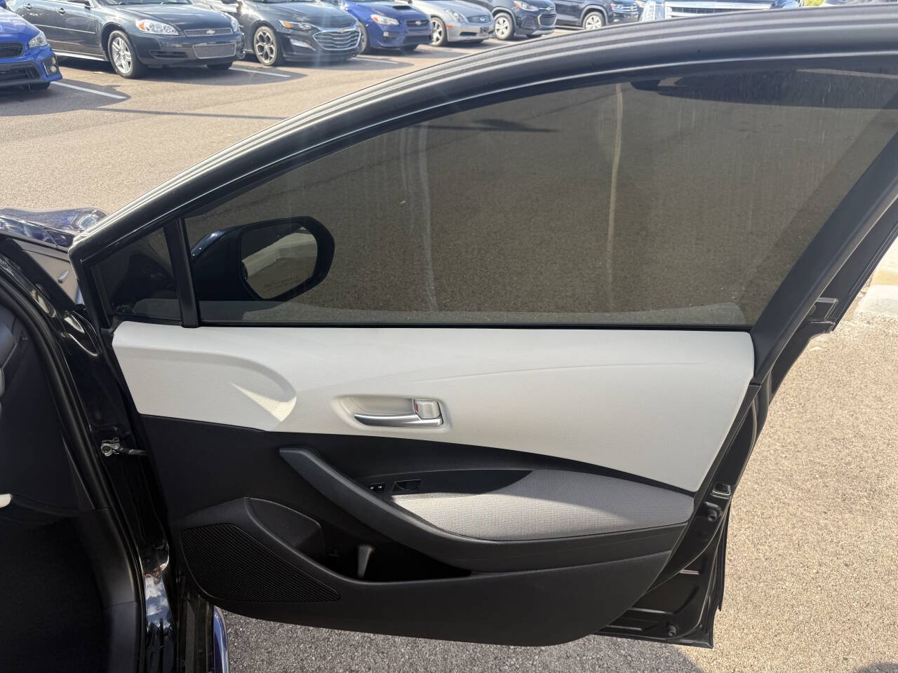 Used 2021 Toyota Corolla LE FWD image 14