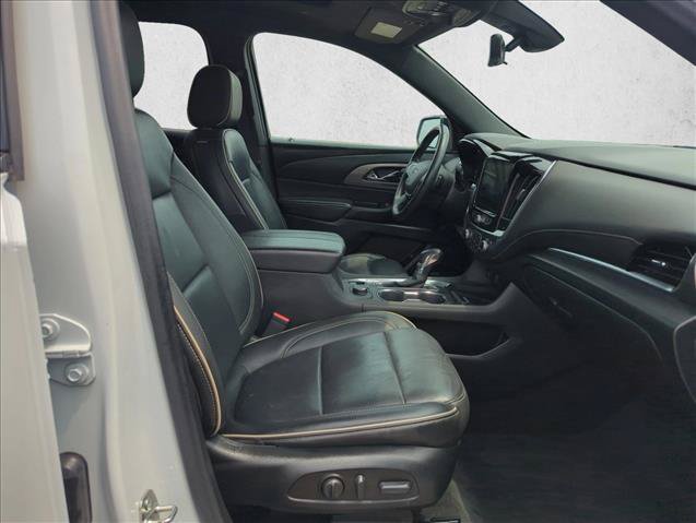 Used 2023 Chevrolet Traverse Premier w/ Redline Edition AWD/4WD image 20