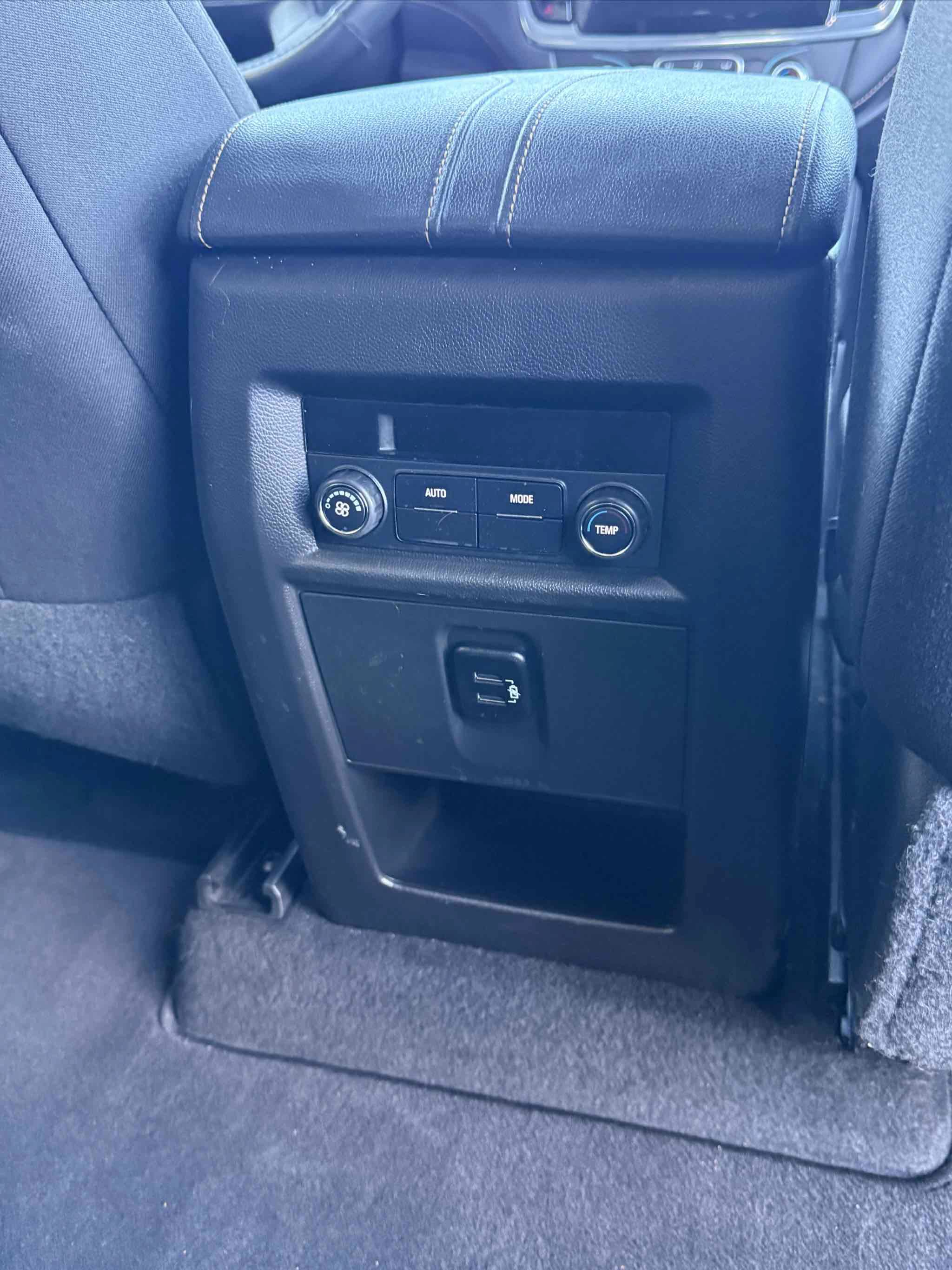 Used 2018 Chevrolet Traverse LS FWD image 61