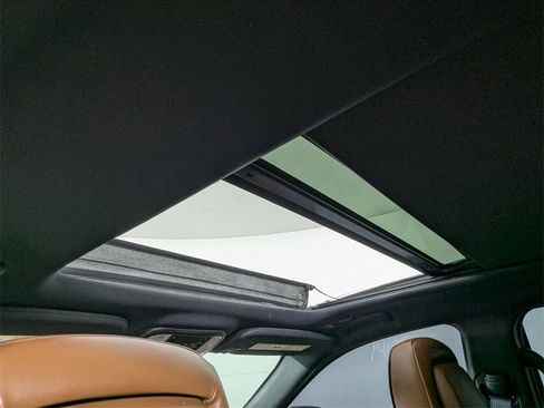 Used 2021 Jeep Grand Cherokee Overland image 28