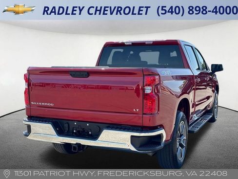 Used 2024 Chevrolet Silverado 1500 LT AWD/4WD image 19