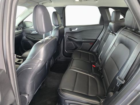 Used 2024 Ford Escape Platinum AWD/4WD image 36