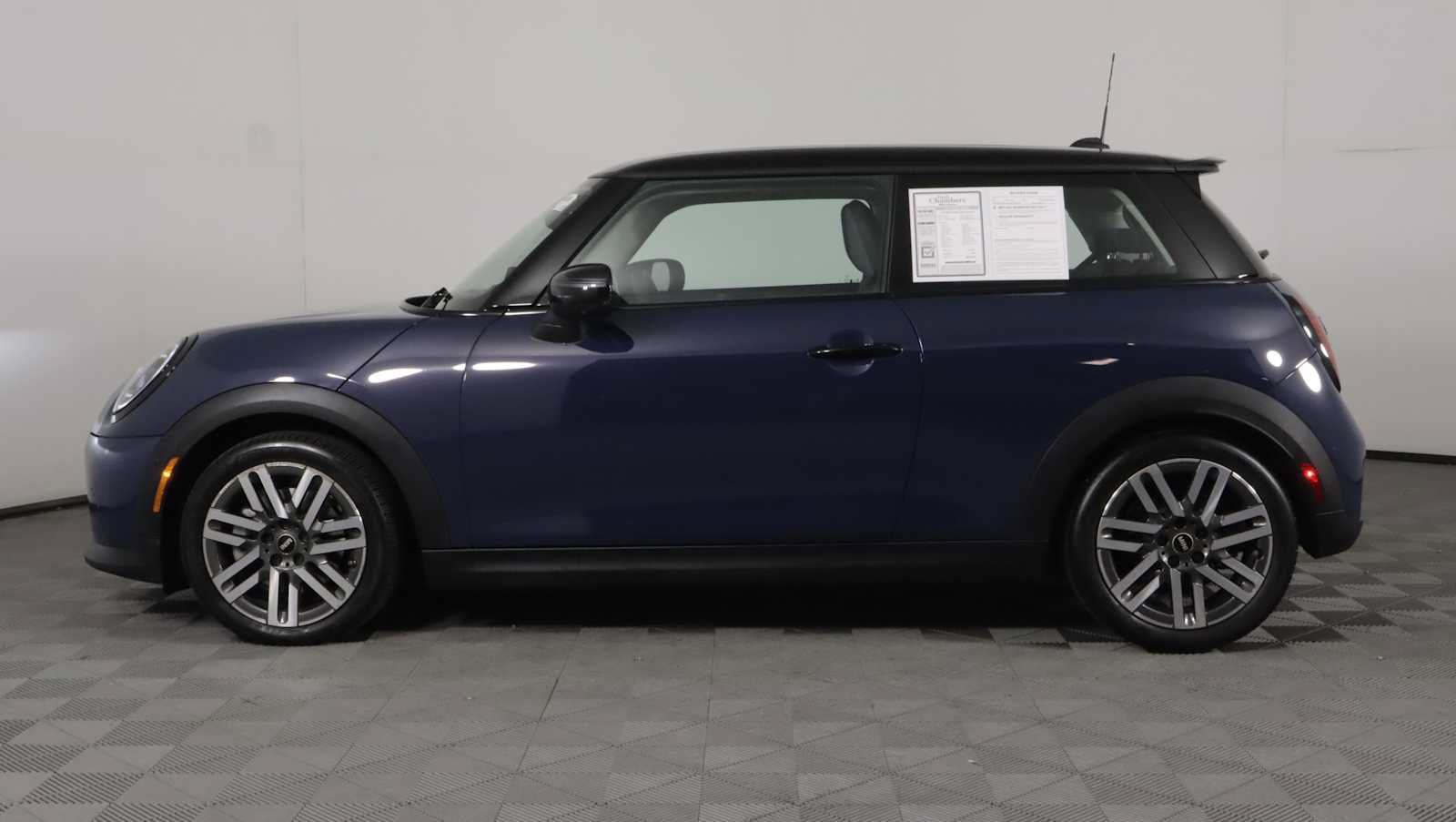 Used 2025 MINI Cooper S FWD image 4