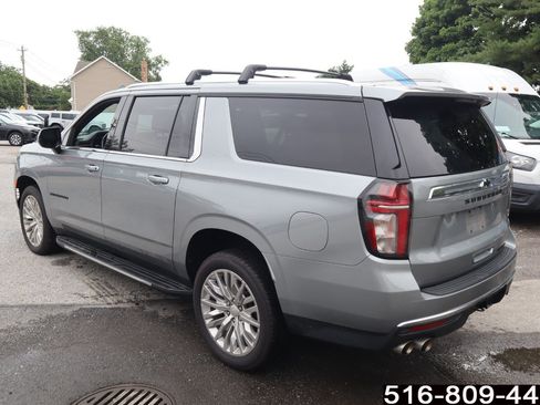 Used 2023 Chevrolet Suburban Premier AWD/4WD image 7