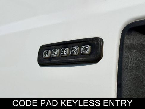 Used 2012 Ford F250 XLT w/ XLT Interior Pkg AWD/4WD image 6