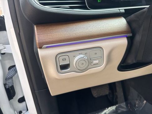 Used 2024 Mercedes-Benz GLE 450 4MATIC image 15