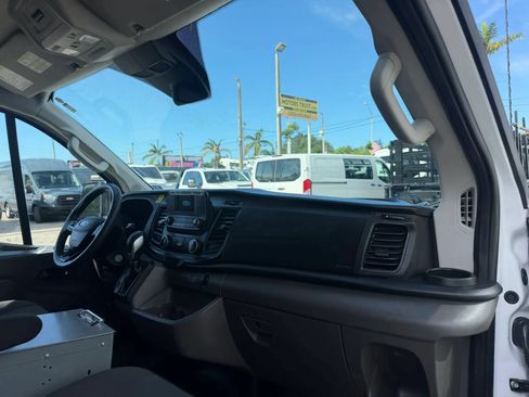 Used 2024 Ford Transit 350 Low Roof w/ Fleet Fuel Economy Package RWD image 18