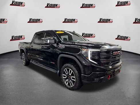 Used 2022 GMC Sierra 1500 AT4 w/ AT4 Premium Package image 3