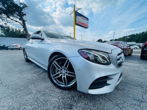 Used 2017 Mercedes-Benz E 300 E 300 4dr Sedan image 6