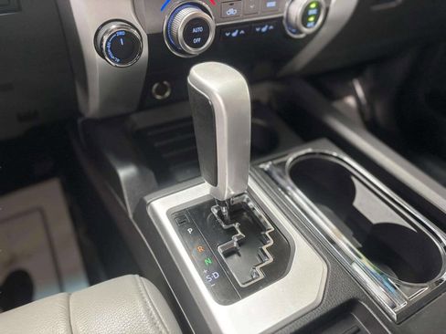 Used 2014 Toyota Tundra Limited w/ Limited Premium Package image 30