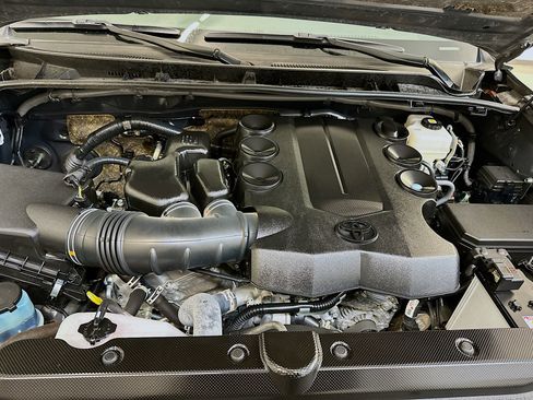 Used 2024 Toyota 4Runner TRD Off-Road Premium image 34