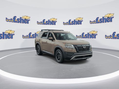 Used 2024 Nissan Pathfinder Rock Creek image 2