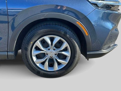 Used 2025 Honda CR-V LX image 11