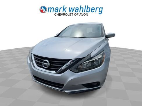 Used 2016 Nissan Altima 2.5 SR FWD image 3