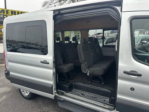 Used 2018 Ford Transit 350 XLT image 9