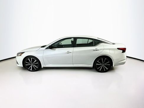 Used 2022 Nissan Altima 2.5 SR FWD image 4