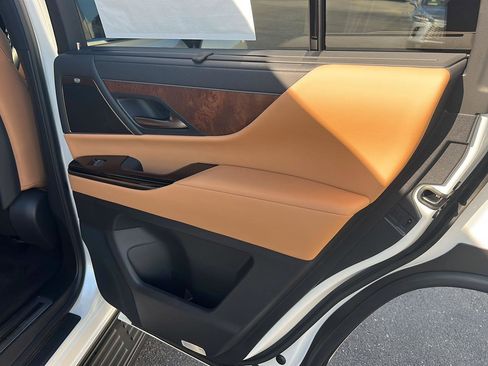 New 2026 Lexus LX 700h Luxury AWD/4WD image 16
