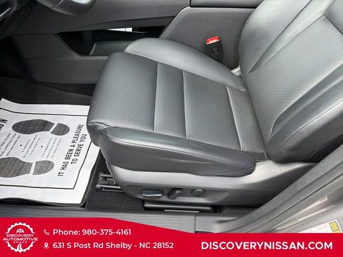 Certified 2024 Nissan Rogue SV w/ SV Premium Package FWD image 12