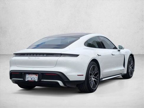 Used 2020 Porsche Taycan Turbo image 5