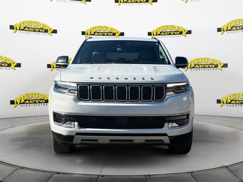 Used 2024 Jeep Wagoneer Series II w/ Flexible Seating Group image 8