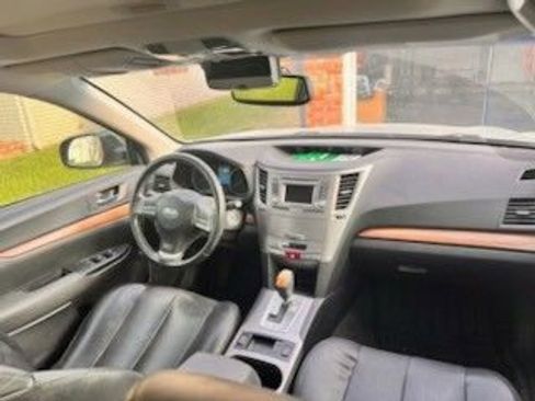 Used 2013 Subaru Outback 2.5i Limited w/ Moonroof Pkg image 6