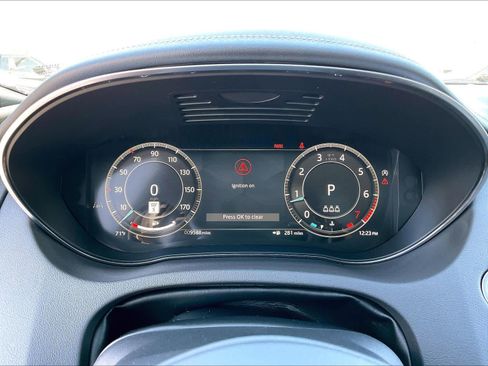 Used 2024 Jaguar E-PACE R-Dynamic SE image 22