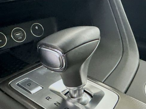 Used 2025 Genesis G70 2.5T w/ Sport Prestige Package image 21