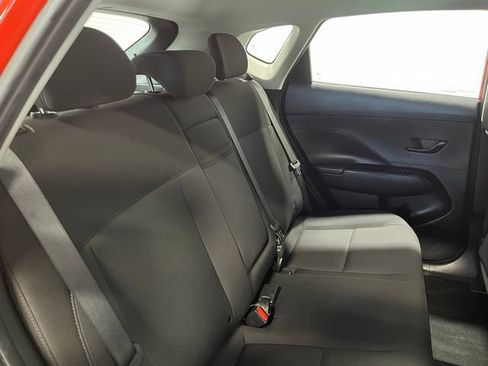 Used 2024 Hyundai Kona SE FWD image 14