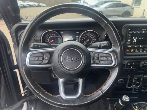Used 2022 Jeep Gladiator Overland image 23