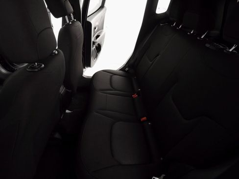 Certified 2023 Jeep Renegade Latitude image 15