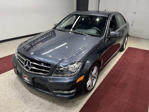 Used 2014 Mercedes-Benz C 300 4MATIC Sedan image 4
