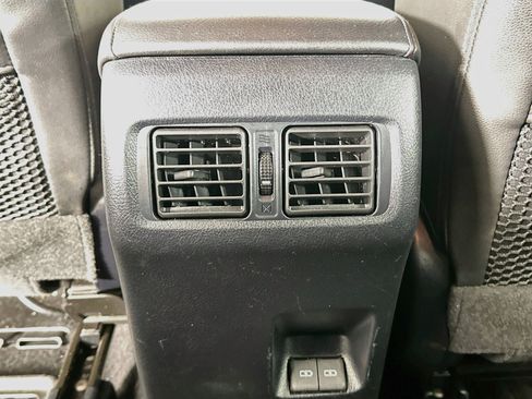 Used 2024 Toyota 4Runner TRD Off-Road Premium AWD/4WD image 27