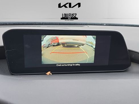 Used 2025 MAZDA MAZDA3 s image 8