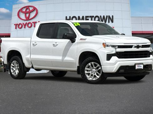 Used 2024 Chevrolet Silverado 1500 RST w/ Convenience Package II AWD/4WD image 2