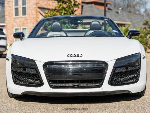 Used 2015 Audi R8 V8 w/ Full Leather Package image 13