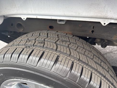 Used 2018 Chevrolet Silverado 1500 Custom w/ Custom Value Package image 13