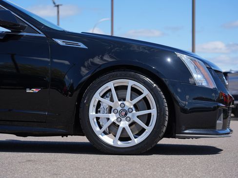 Used 2009 Cadillac CTS V RWD image 11