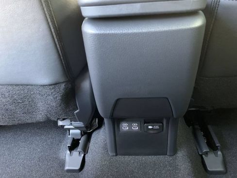 New 2026 Toyota Prius Plug-In Hybrid FWD image 33