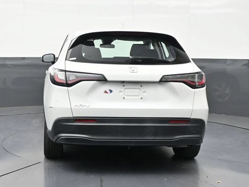 Used 2023 Honda HR-V LX image 4