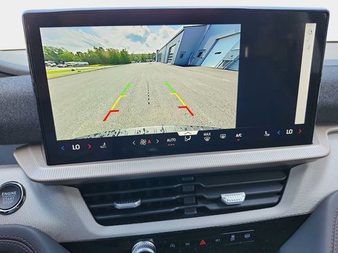 New 2026 Ford Explorer Active AWD/4WD image 14