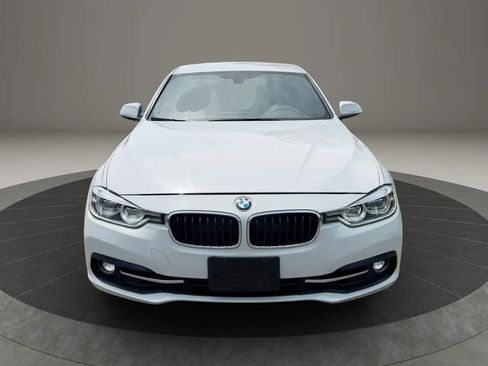 Used 2018 BMW 330i xDrive Sedan AWD/4WD image 8