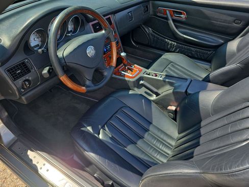 Used 2004 Mercedes-Benz SLK 320 image 4